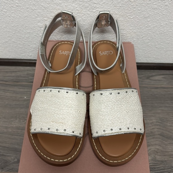 Franco Sarto Rosa Flat Sandal - Picture 3 of 8